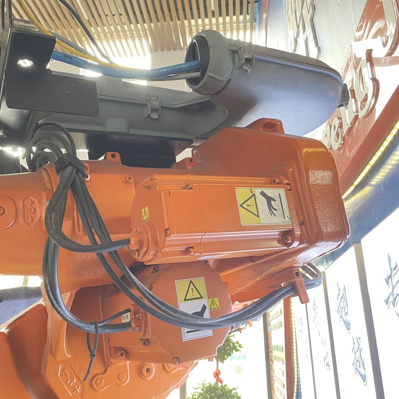 Pavimento che monta i robot utilizzati 6640-235/2.55 di ABB braccio del robot industriale di 6 assi