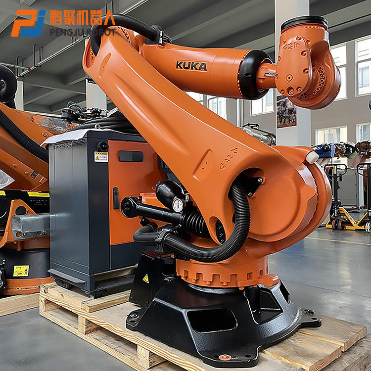 KUKA KR210 R2700 KRC4 Saldatura ad arco, saldatura a punto, pressatura, pallettizzazione, carico e scarico di parti, taglio