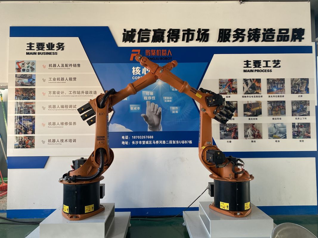 Kuka KR16-3 16kg carico utile 1611mm raggiungere programmazione soffitto montaggio robot di saldatura per flessibile e saldatura ad arco assemblaggio rivestimento macchina di taglio macchina di carico