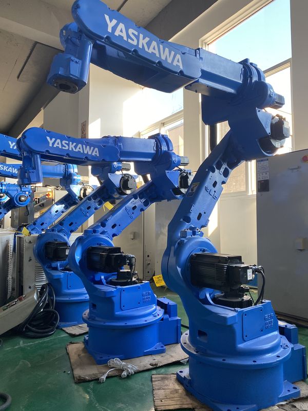 Utilizzato Yaskawa spot robot di saldatura EA1900N 6 assi per l'installazione a terra