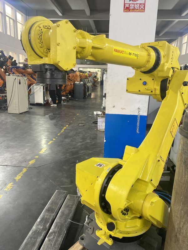 Asce utilizzate del robot 6 di FANUC M-710iC/70 per installazione al suolo