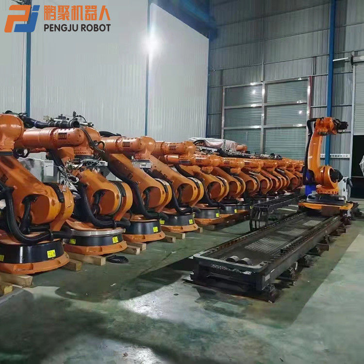 KUKA KR210-2 Saldatura a punto, pressatura, palletizzazione, carico e scarico di parti, lavorazione, movimentazione di parti