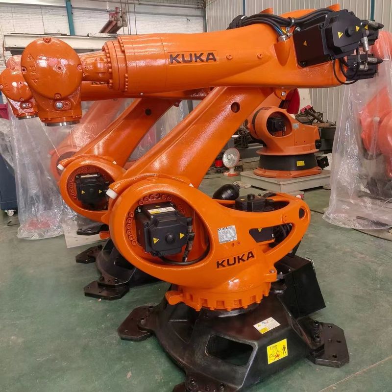 KUKA KR210 R2700 Prime Robot 6 assi 210kg Cargo utile 2700mm Portata per saldatura spot Palettizzazione Carico e scarico