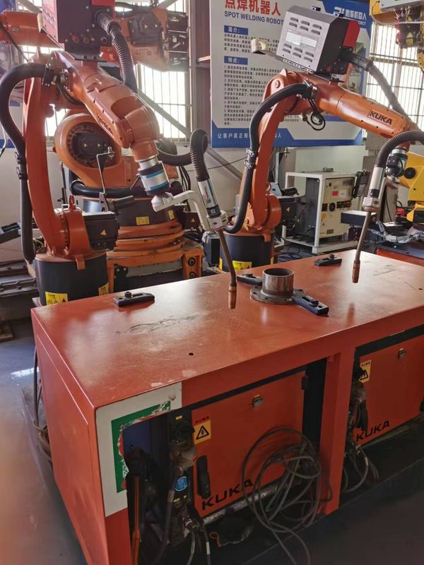 KUKA KR5 R1400 KRC4 Manipolazione delle parti, Misurazione, Assemblaggio delle parti, Colla - Collegamento adesivo, Saldatura ad arco