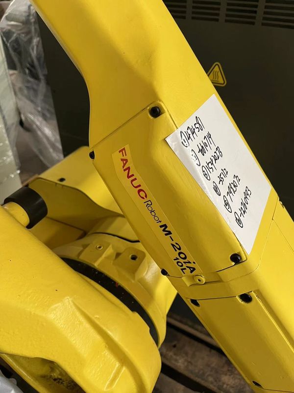 FANUC M-20iA/10L, carico utile da 10 kg, portata da 2009 mm, robot per la gestione del materiale di saldatura ad arco, robot per la tenditura delle macchine, carico
