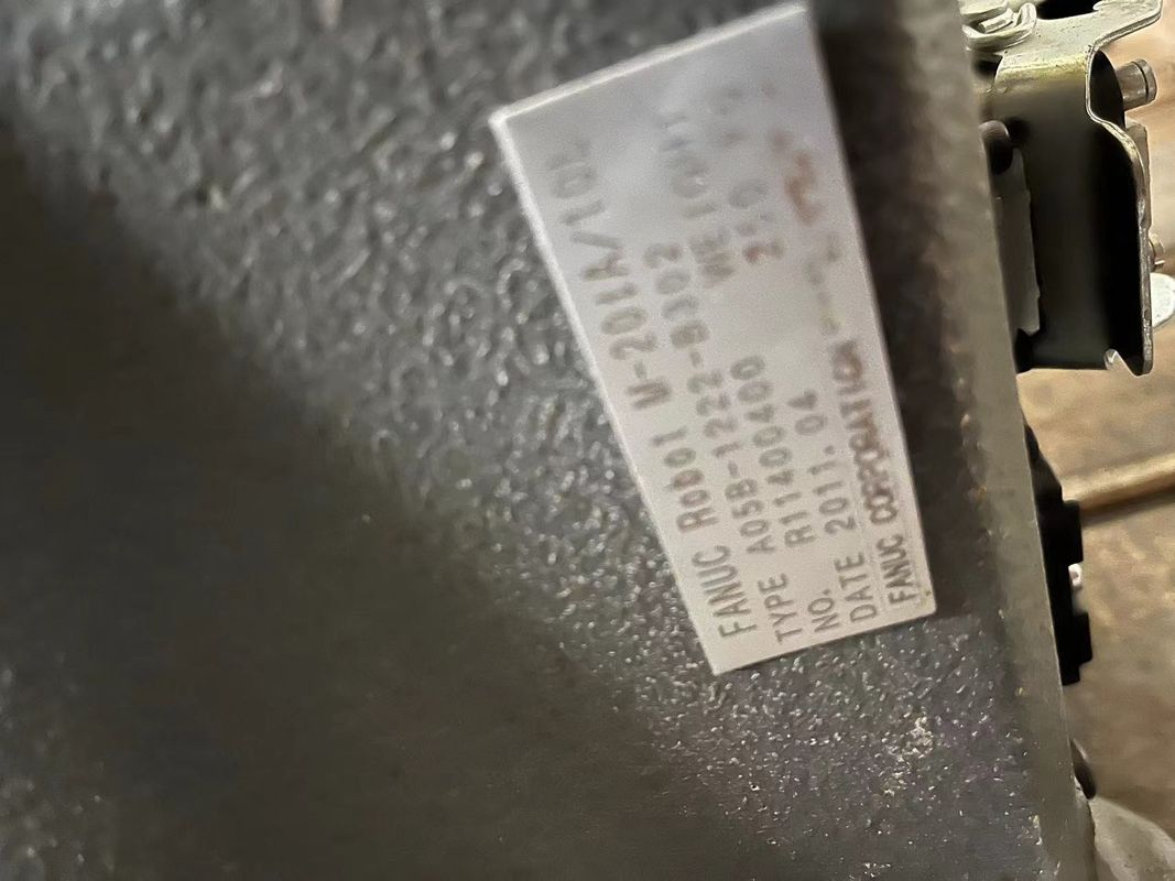 FANUC M-20iA/10L, carico utile da 10 kg, portata da 2009 mm, robot per la gestione del materiale di saldatura ad arco, robot per la tenditura delle macchine, carico