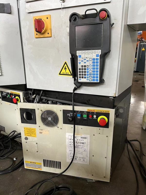 FANUC M-10iA/7L, carico utile di 7 kg, portata di 1633 mm, saldatura ad arco Carico e scarico di parti