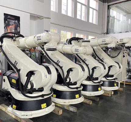 Robot KUKA a 6 assi utilizzati con sicurezza IP 65 e capacità di programmazione KUKA Non esitate! Robot KUKA KR210, soddisfa tutte le esigenze dalla saldatura alla palettatura in un unico punto