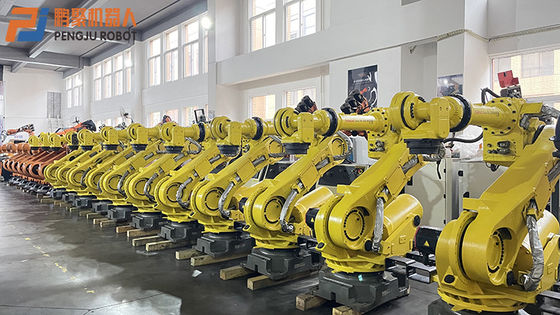 Fanuc R-2000iC/210F Saldatura a punti usata e nuova