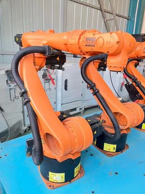 Usato KUKA KR5 Arc Spot Welding Robot 1400mm Rango di lavoro