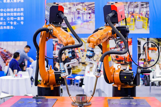 La seconda mano KR5 R1400 carico basso del robot della saldatura ad arco