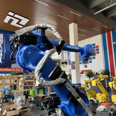 Programmazione per PC Utilizzati robot YASKAWA Con 50 kg di capacità di carico utile Manovrazione del materiale, taglio del plasma