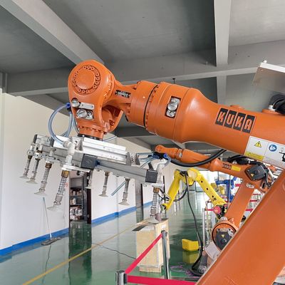 Robot di saldatura ad arco industriale / macchina di saldatura ad arco di precisione modello Kr16 con 16 kg di carico utile