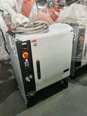 ABB IRB 4600-40/2.05 IP67 6 assi 40 kg carico medio ABB Robot per le applicazioni di debburring e pick and place.