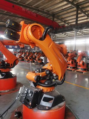 KUKA KR240 R2700 Prime KRC4 Controller Robot di palettatura a 6 assi La combinazione perfetta 2700mm raggiunge 240kg di carico utile
