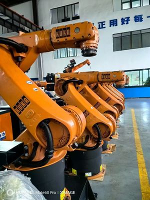 Controller KRC4 incluso Roboti KUKA usati KR60-3 60kg Carico utile 2033mm Portata per il carico Manipolazione Taglio e montaggio